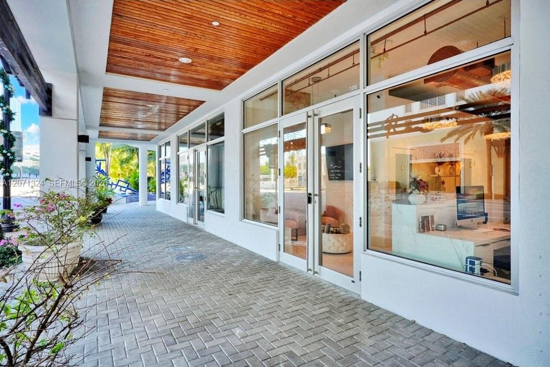 323 Sunny Isles Blvd, Sunny Isles Beach FL 33160
