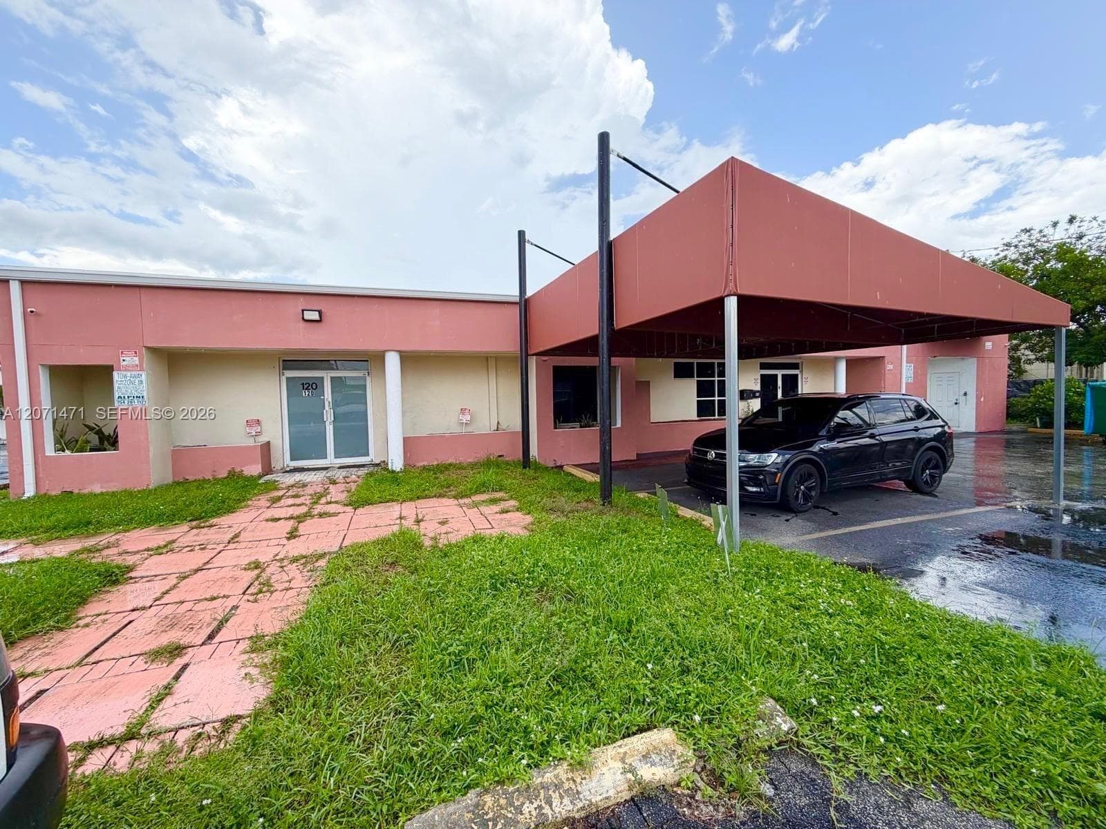 120 SW 70th Ave, Pembroke Pines FL 33023