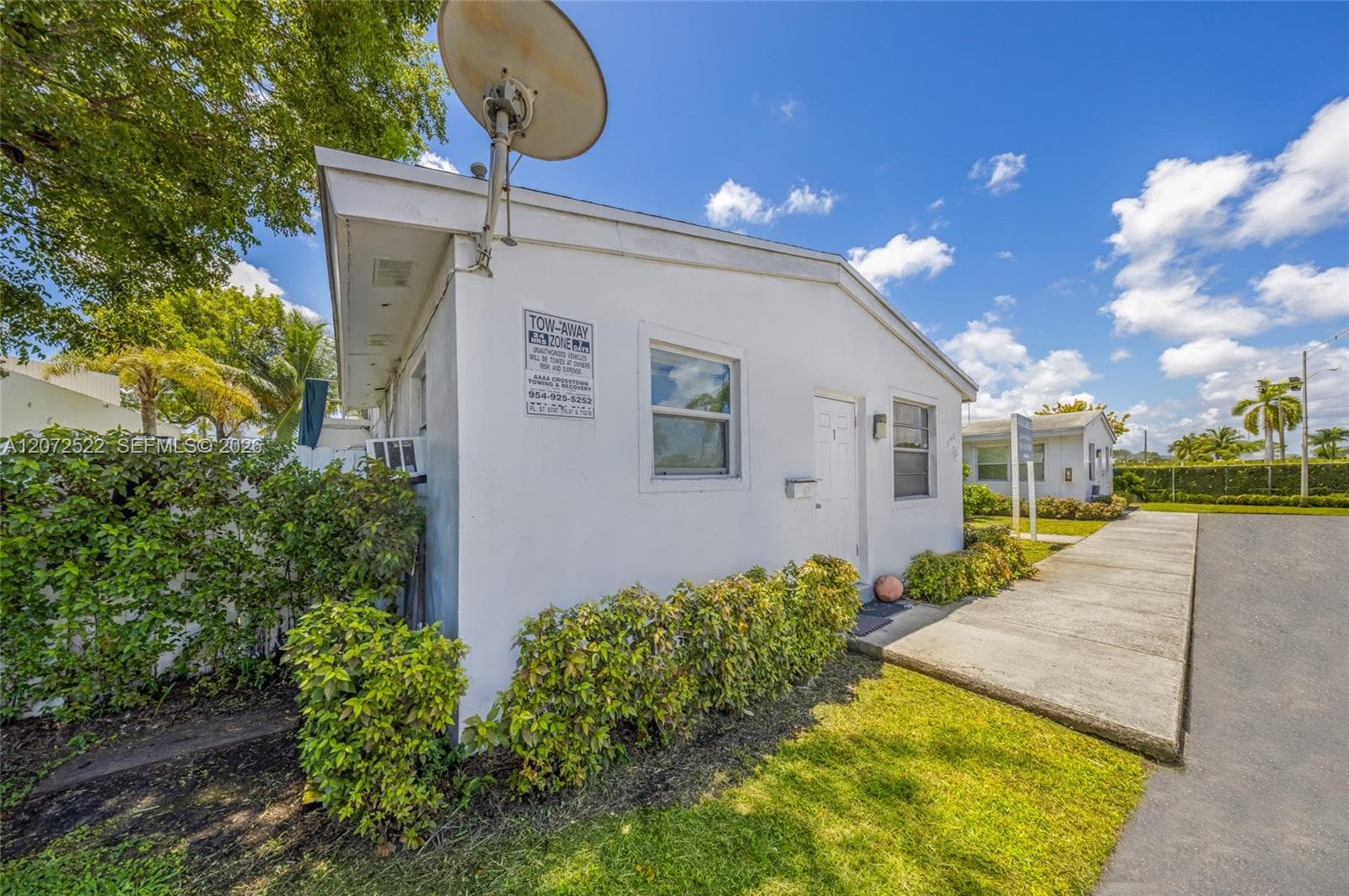 3740 W Hallandale Beach Blvd # 8, Hollywood FL 33023