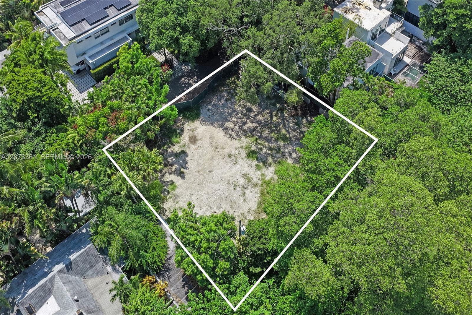 3625 N Bay Homes Dr, Miami FL 33133