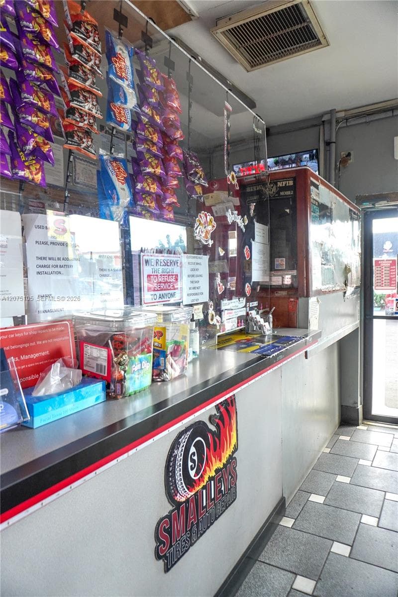 1001-1011 W Sunrise Blvd, Fort Lauderdale FL 33311