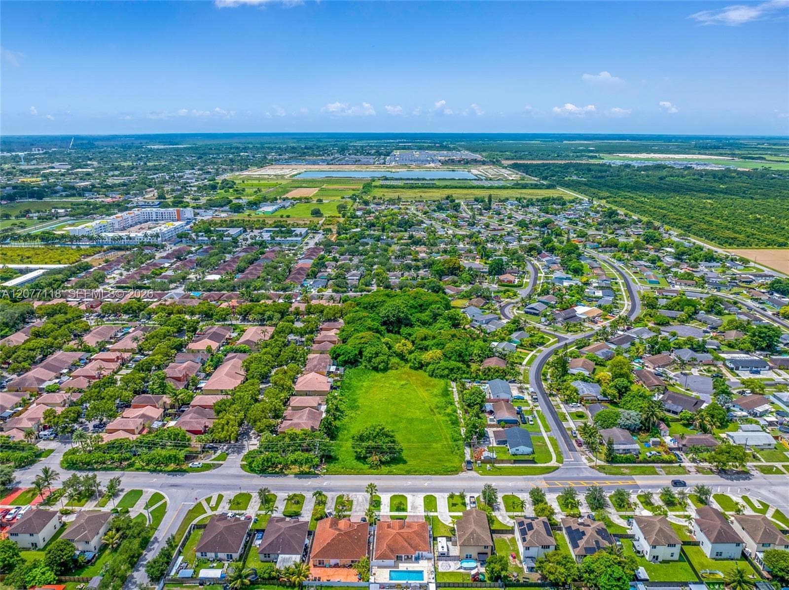 1560 W Mowry Dr, Homestead FL 33030