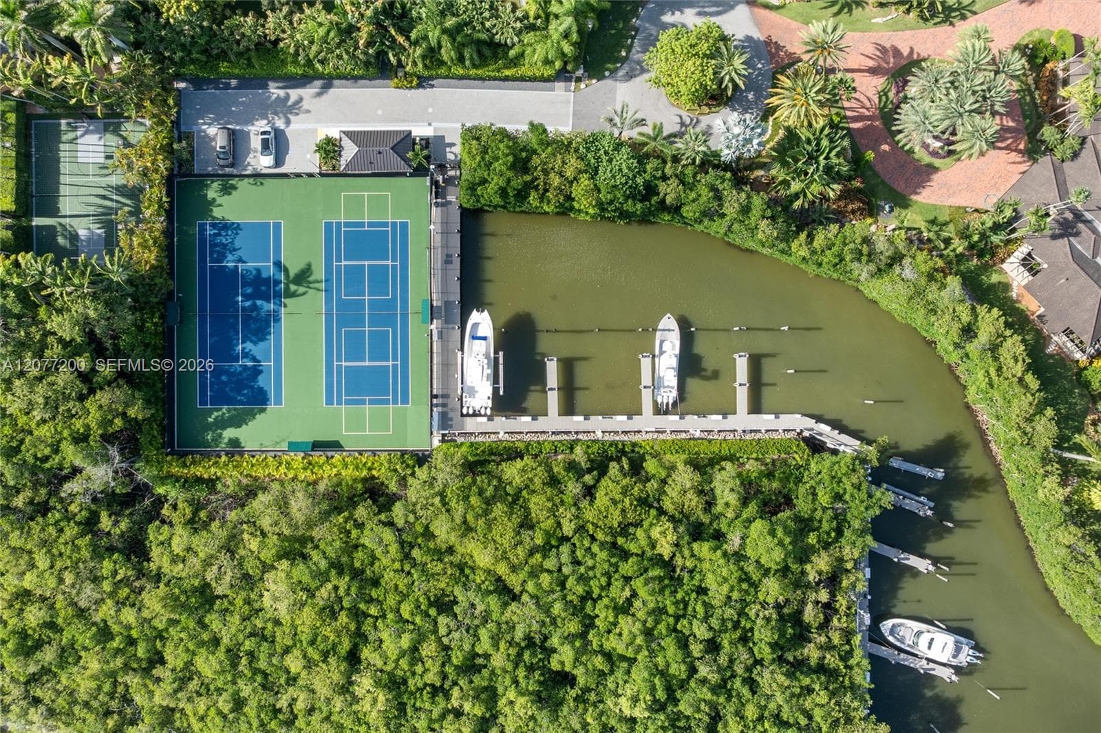 9490 Old Cutler Ln, Coral Gables FL 33156