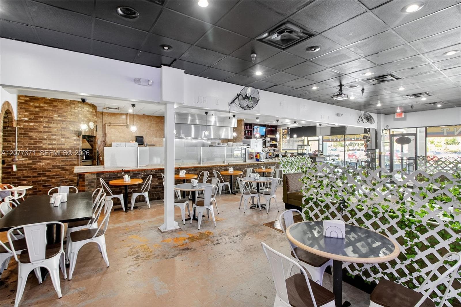 Restaurant and Bar For Sale In Coral Springs, Coral Springs FL 33071