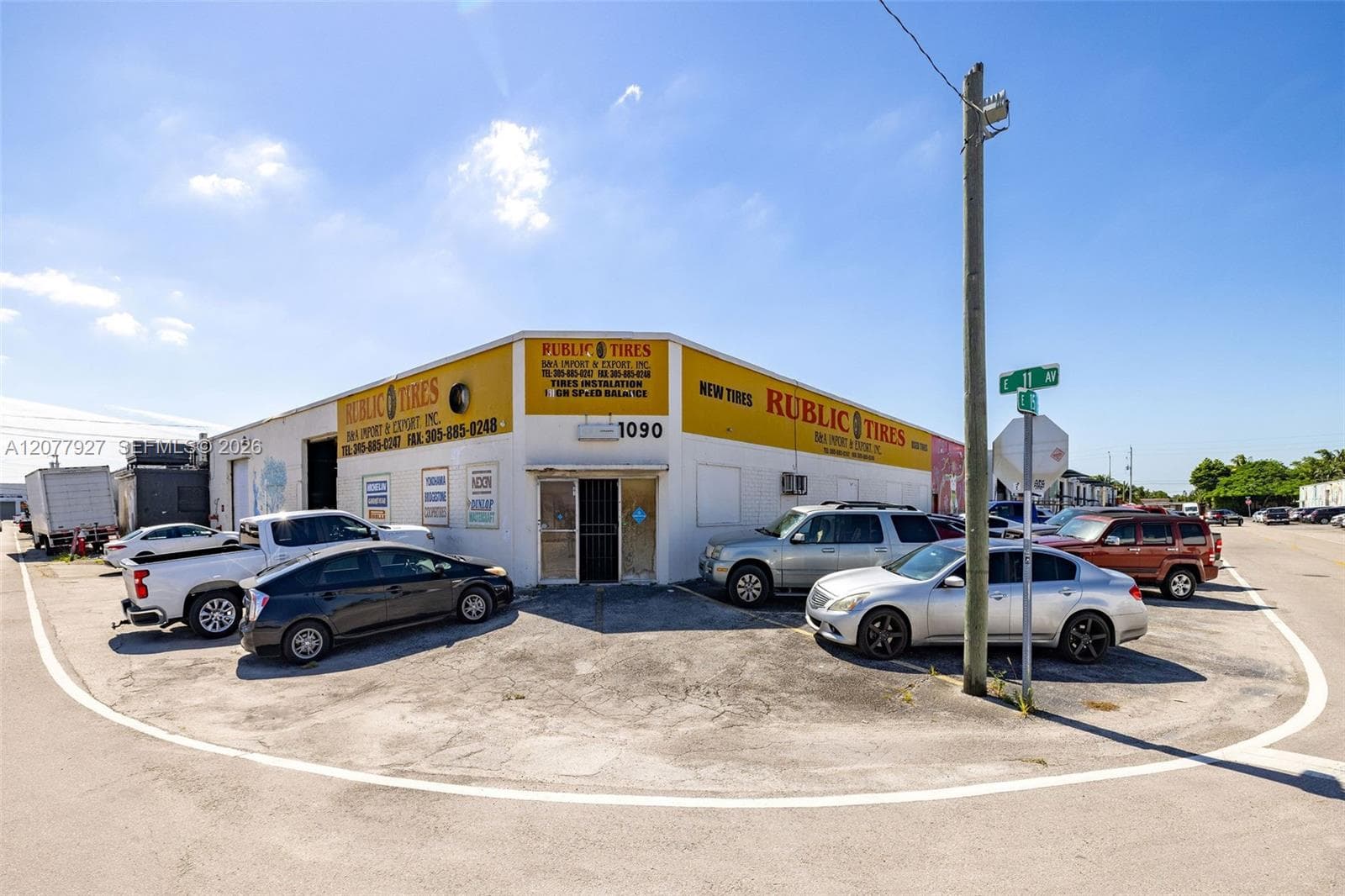 1090 E 15th St, Hialeah FL 33010