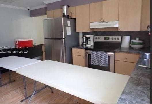 516 NW 4th Ave, Hallandale Beach FL 33009