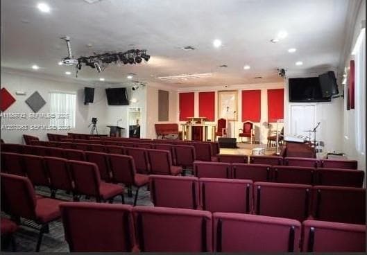 516 NW 4th Ave, Hallandale Beach FL 33009