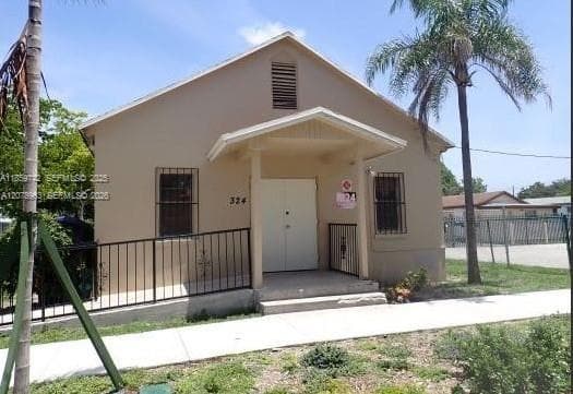 516 NW 4th Ave, Hallandale Beach FL 33009