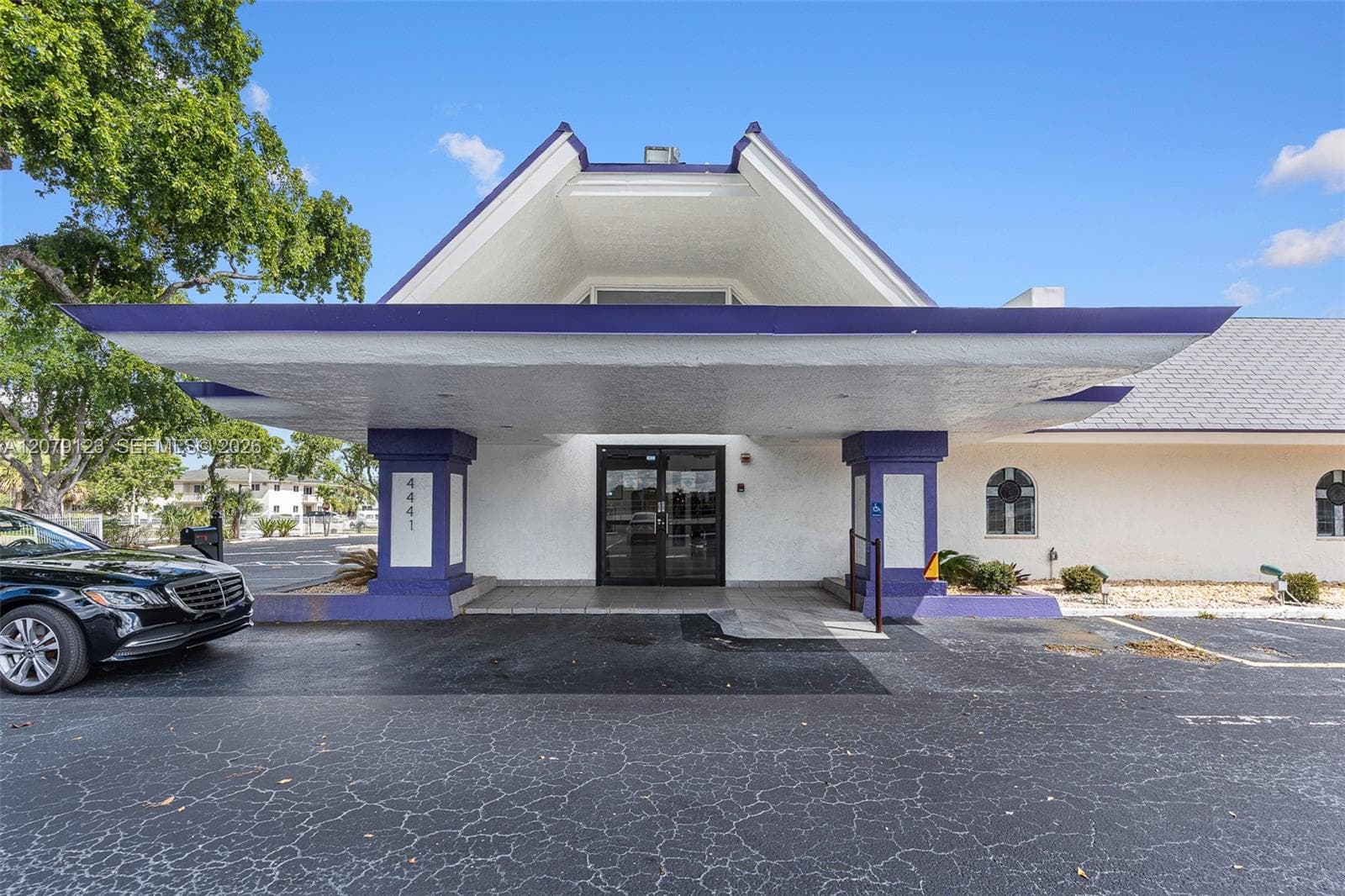 4441 W Sunrise Blvd, Plantation FL 33313