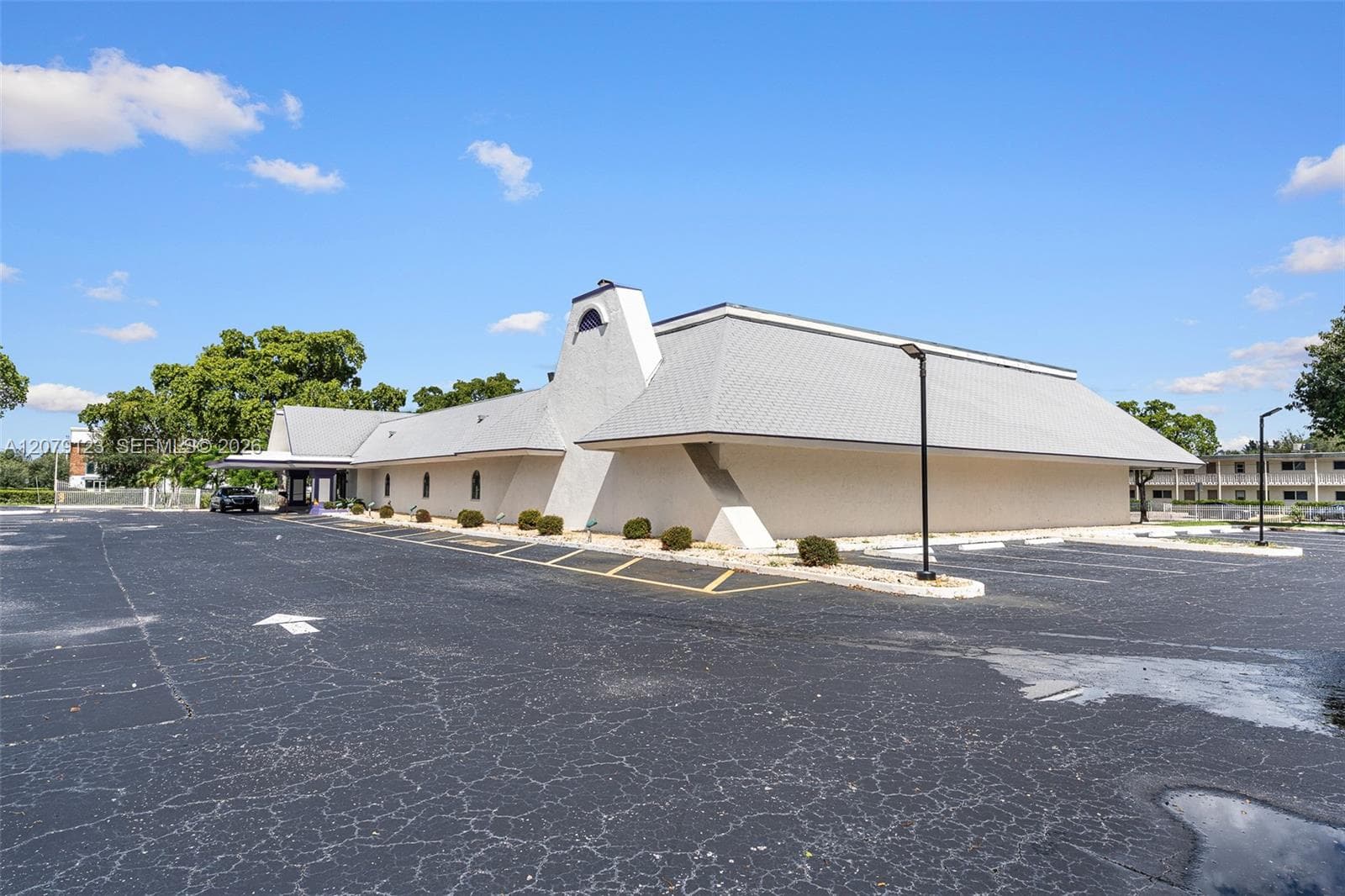 4441 W Sunrise Blvd, Plantation FL 33313