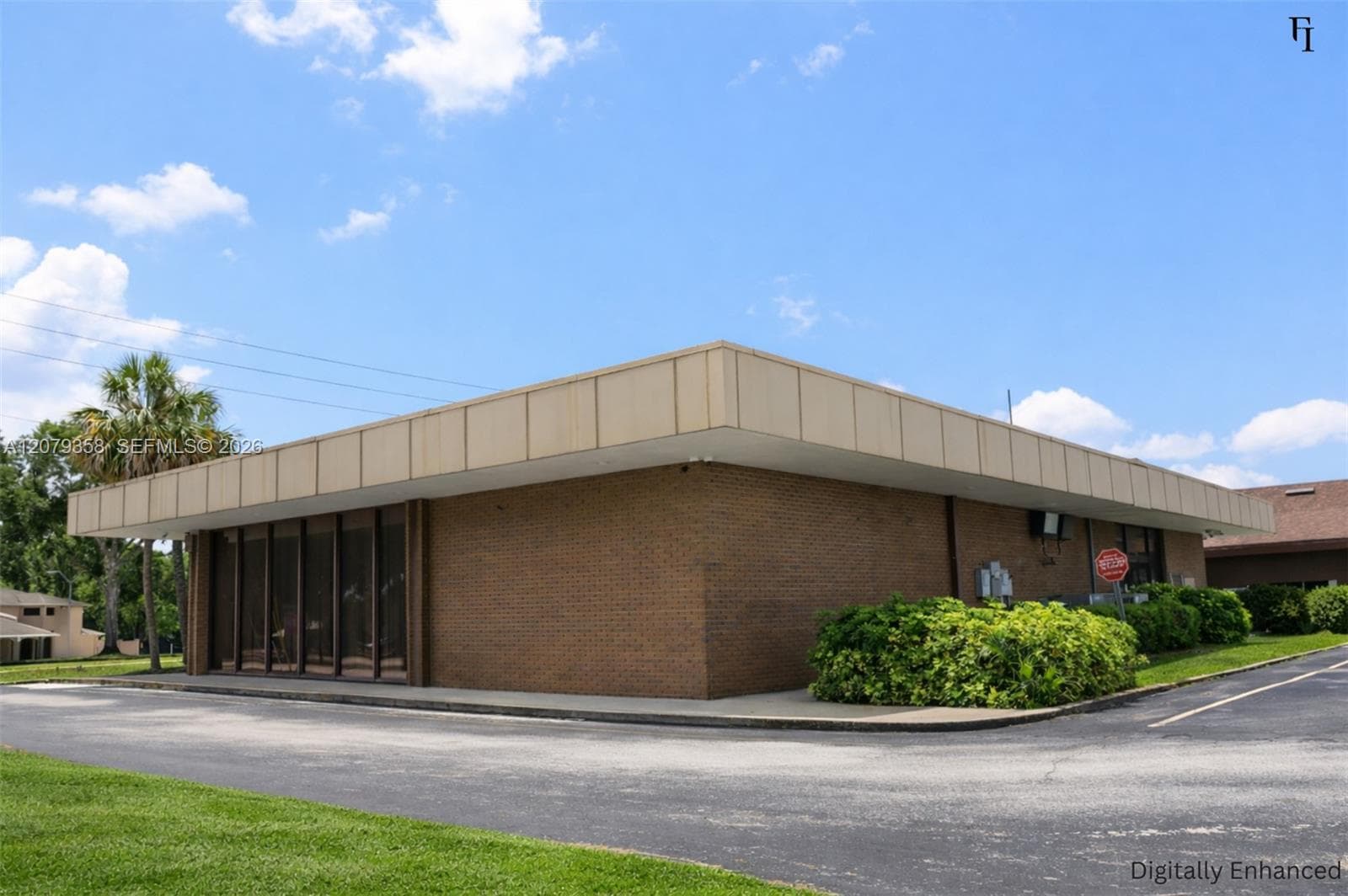 940 Delton Blvd, Deltona FL 32725