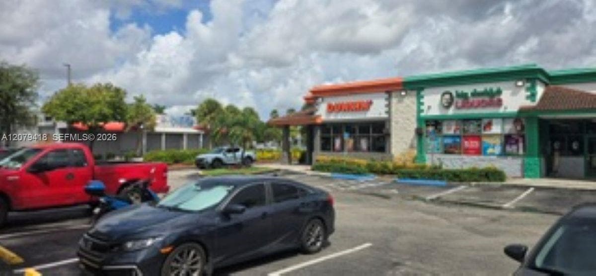 7035 Taft St, Hollywood FL 33024