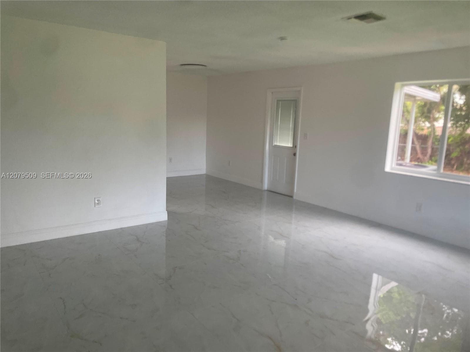 5921 Pierce St # 8, Hollywood FL 33021