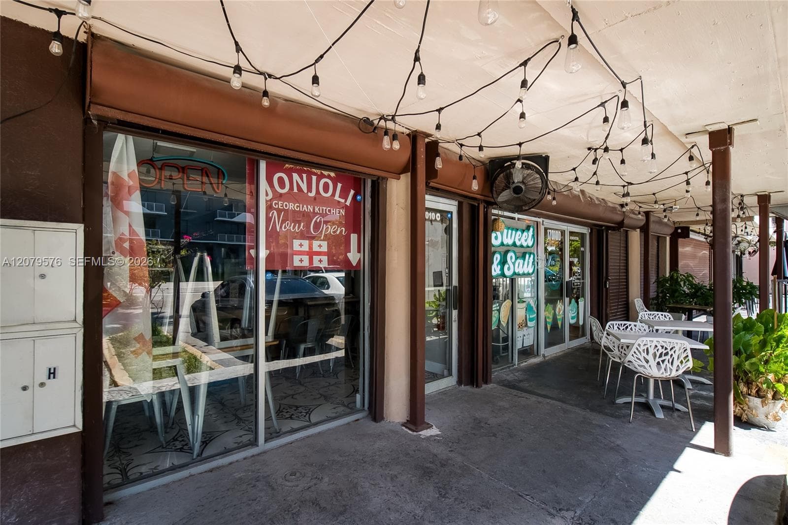 17010 W DIXIE HWY, North Miami Beach FL 33160