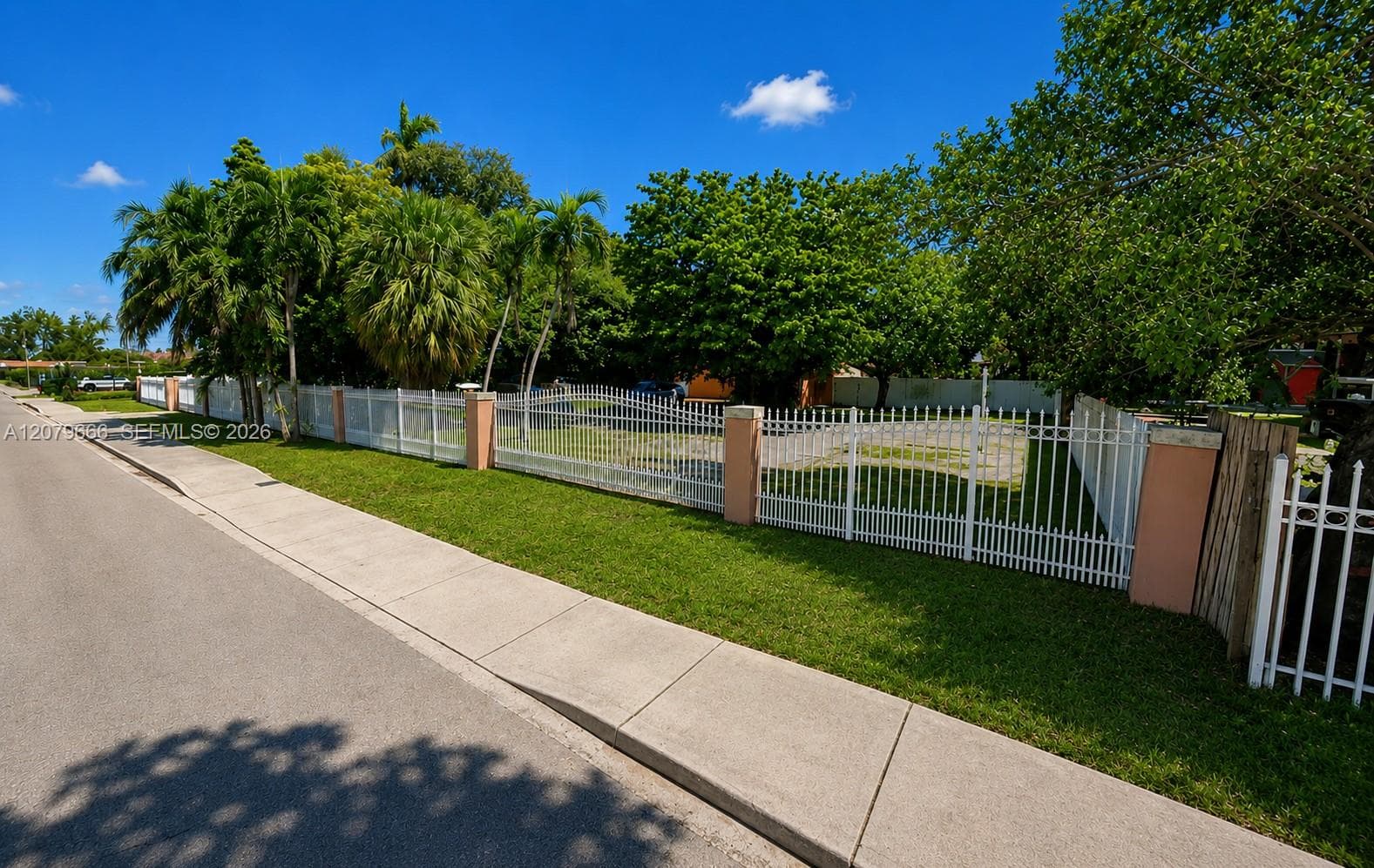 13265 Alexandria Dr, Opa-Locka FL 33054