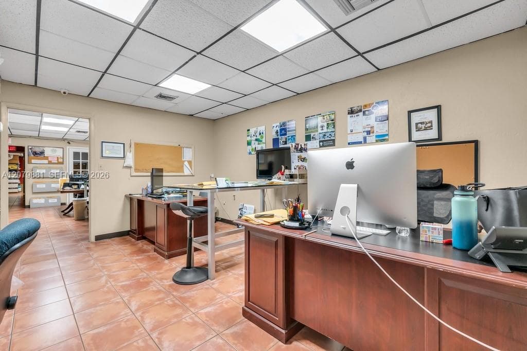1060 E 24th St, Hialeah FL 33013