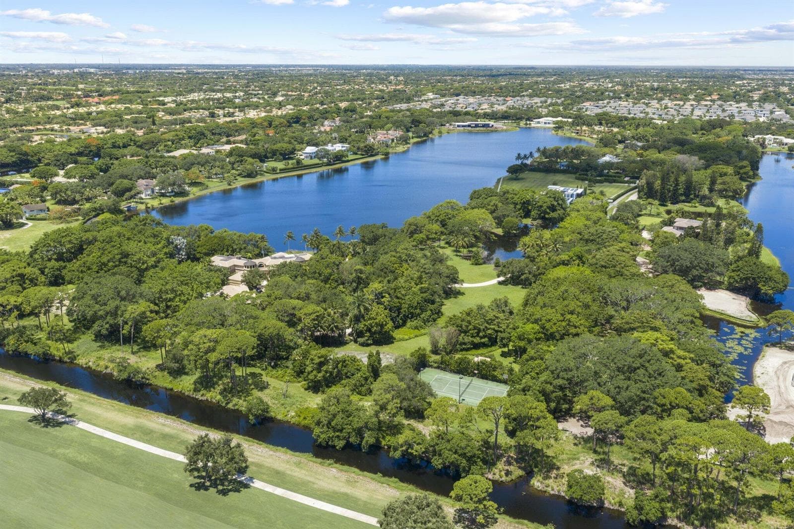 6001 Le Lac Road - 13.jpg-SMALL
