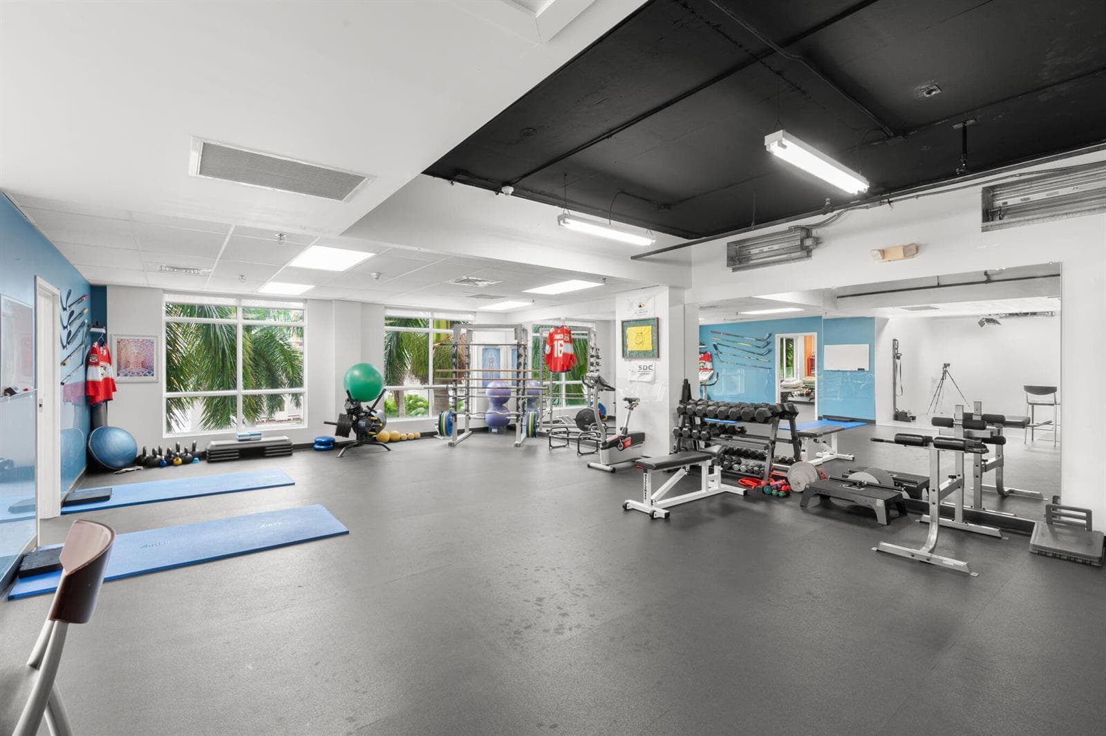 7-web-or-mls-3020 NE 32nd Ave ste 319, F