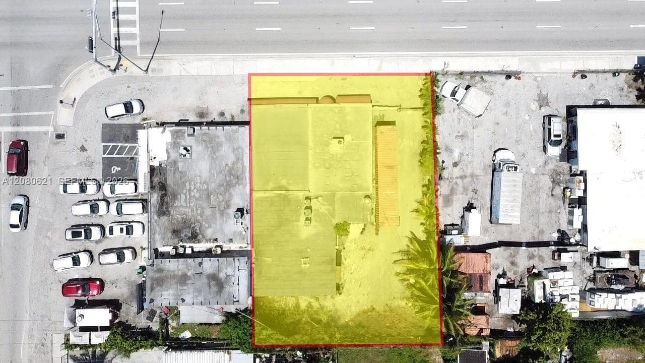1180 NW 119th St, Miami FL 33168