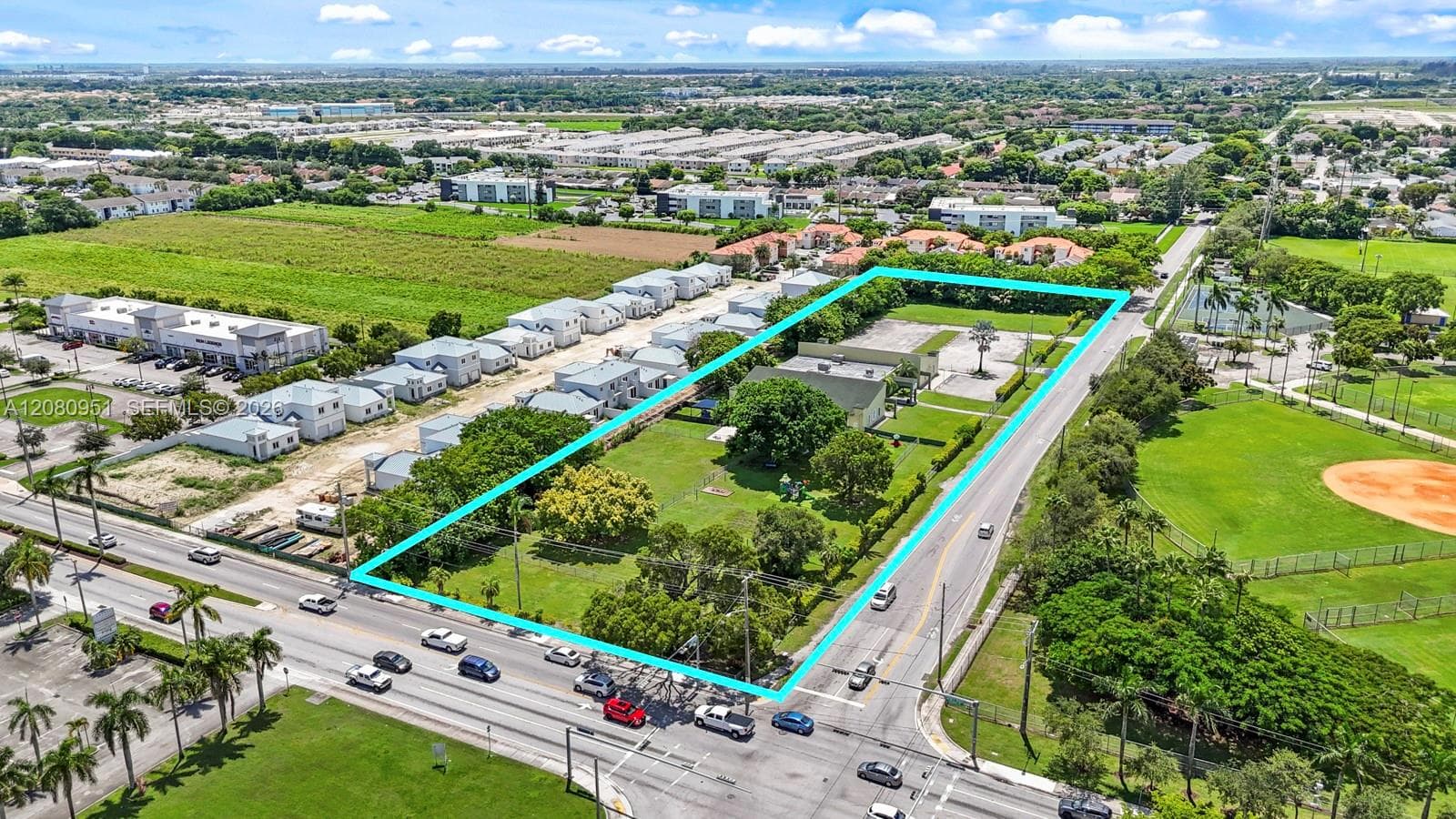 1200 NE 8th St, Homestead FL 33033
