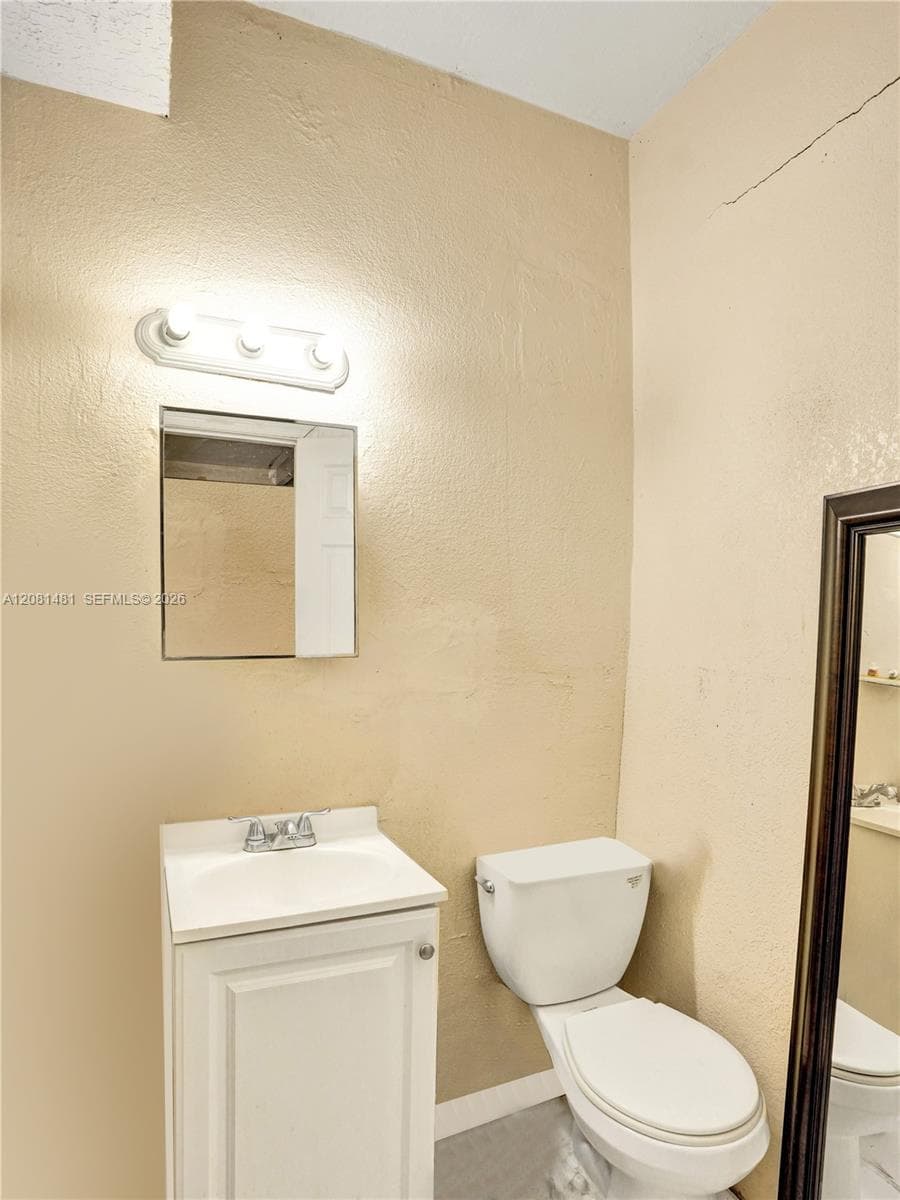 4404 Pembroke Rd, West Park FL 33021