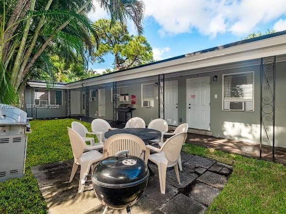 1017 NE 14th Ave, Fort Lauderdale FL 33304