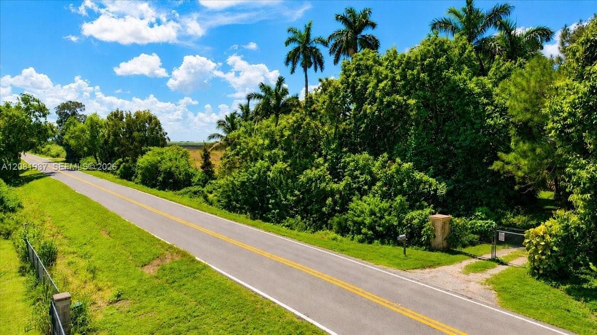 49500 CORKSCREW, Unincorporated Palm Beach County FL 33440