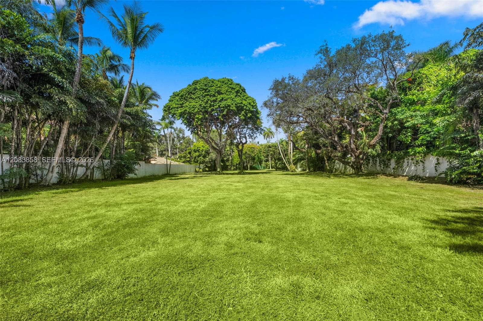 3940 Douglas Rd, Miami FL 33133