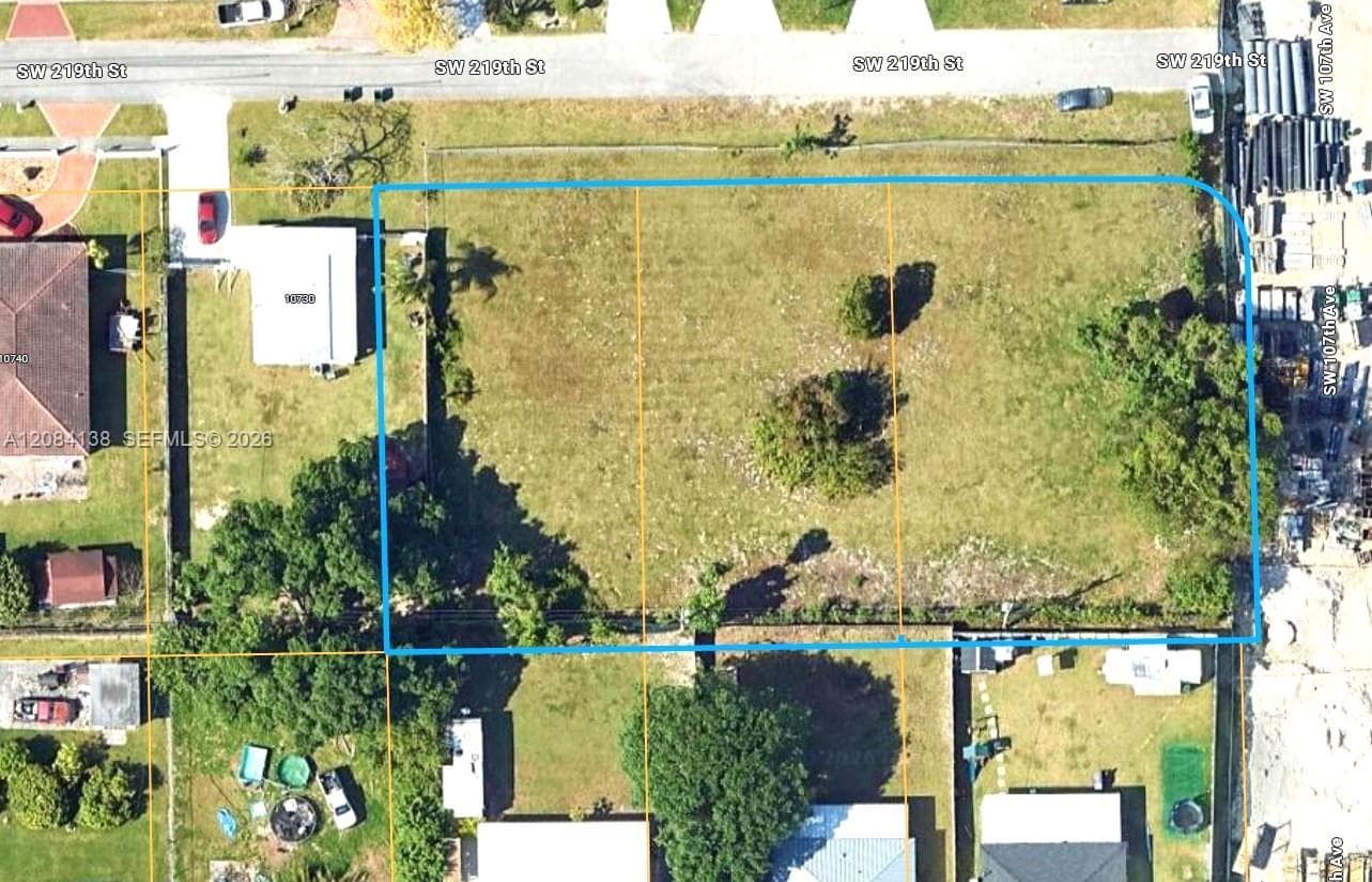 Lot lines are approximate