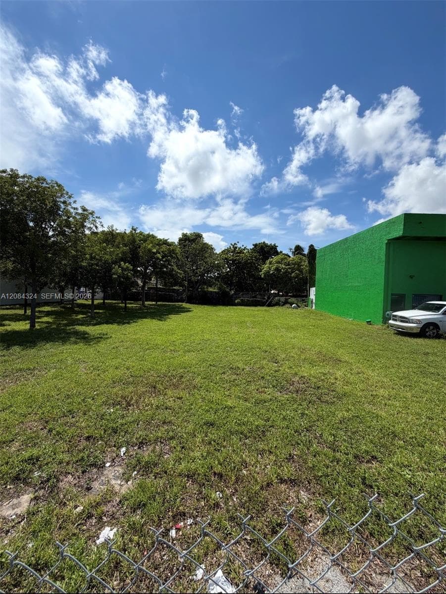 122 NW 22nd Ave, Miami FL 33125
