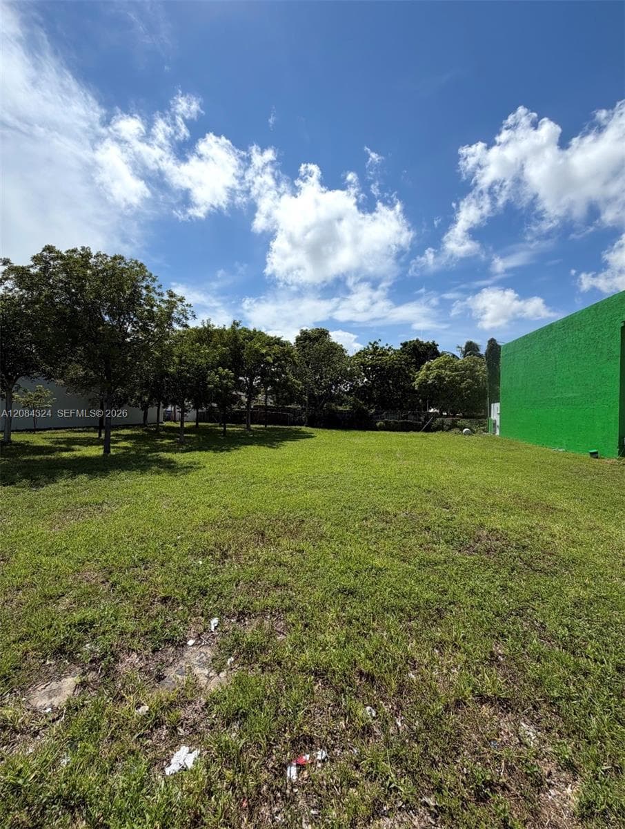 122 NW 22nd Ave, Miami FL 33125