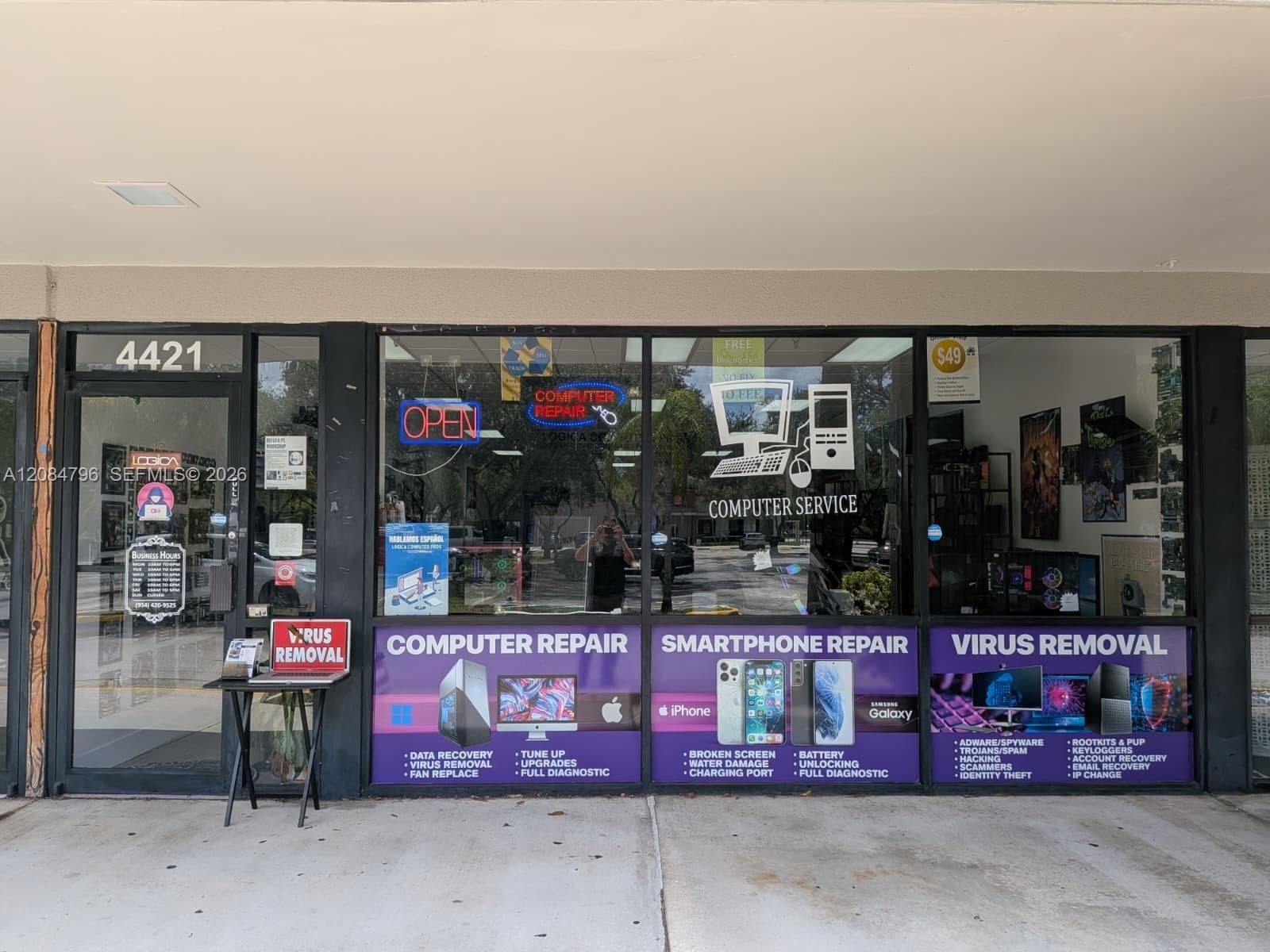 Coconut Creek, FL, 33073