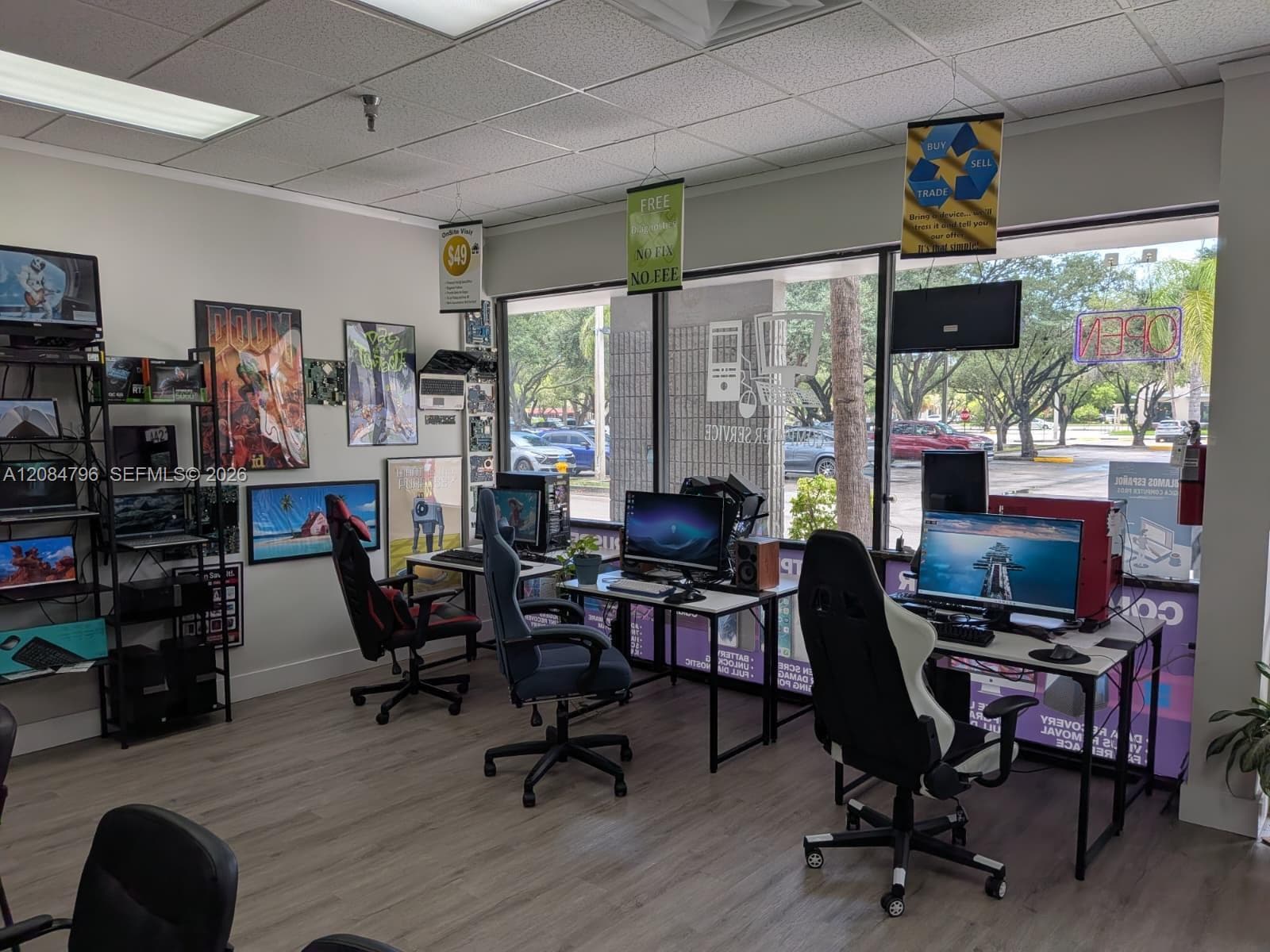 Coconut Creek, FL, 33073