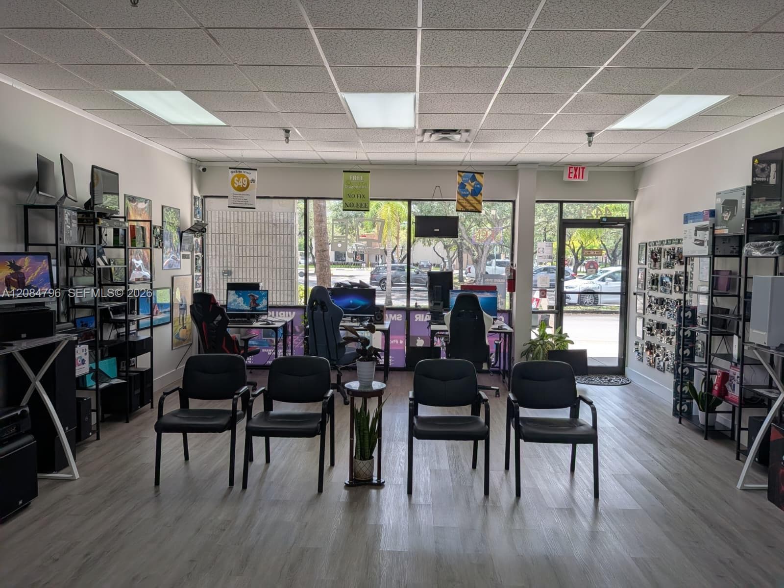 Coconut Creek, FL, 33073