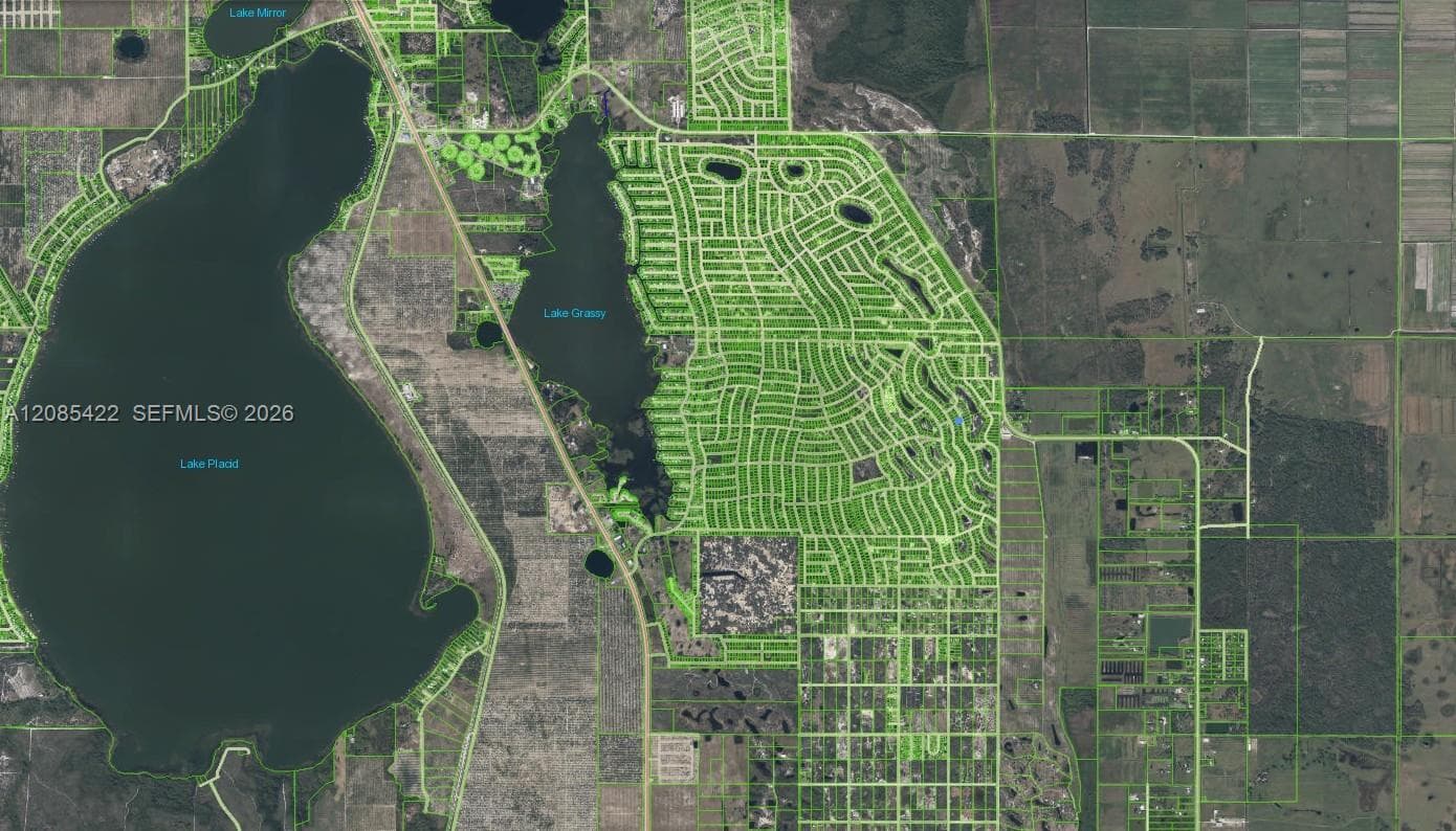 252 Crystal Lake Dr, Lake Placid FL 33852