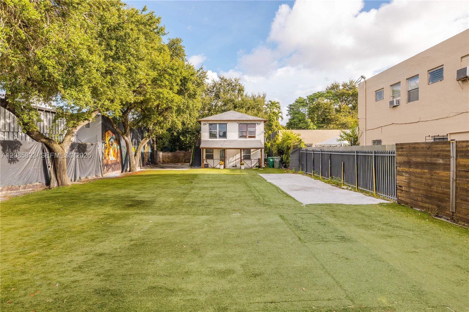 279 NW 54th St, Miami FL 33127