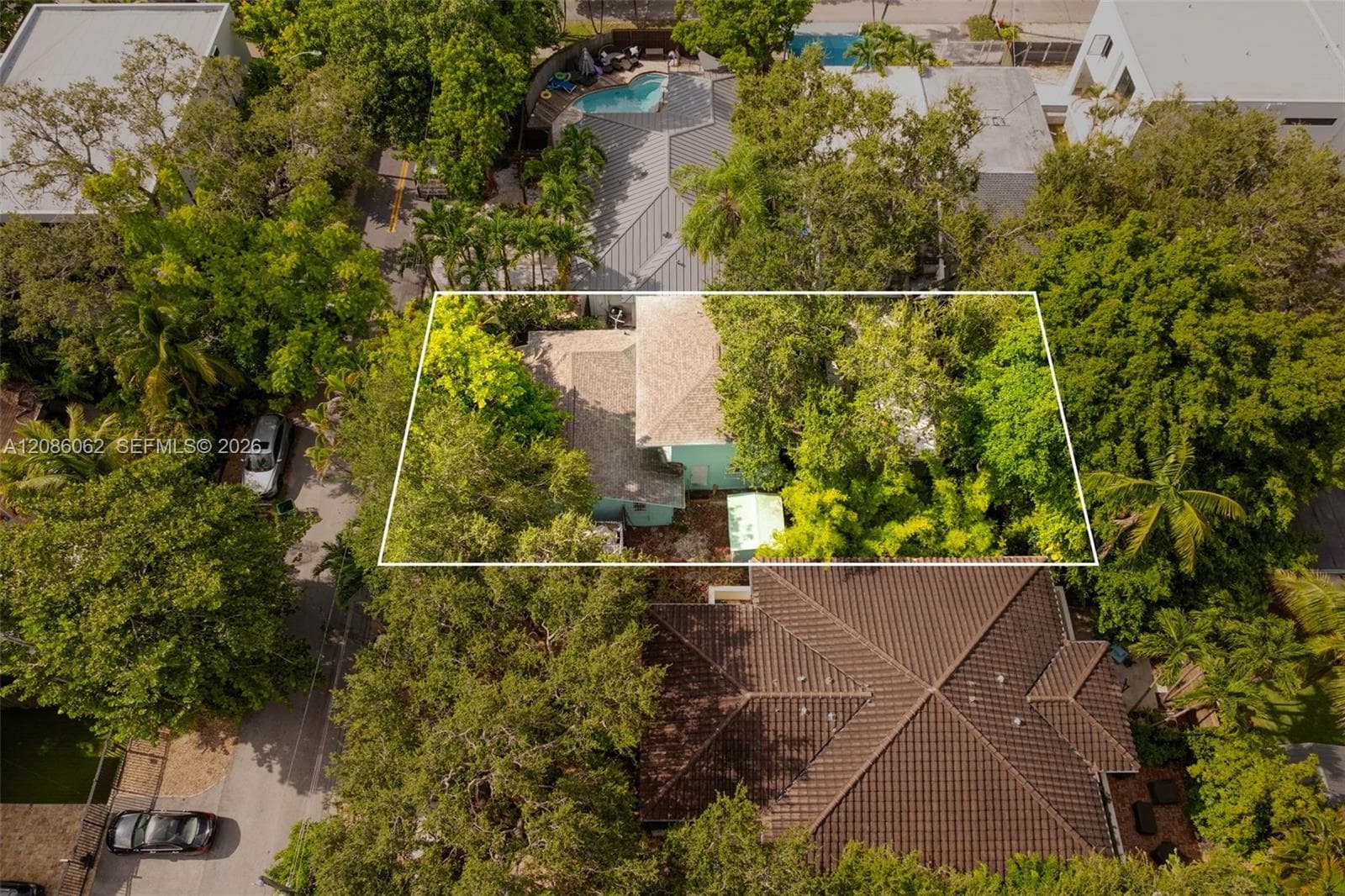 2952 Louise St, Coconut Grove FL 33133