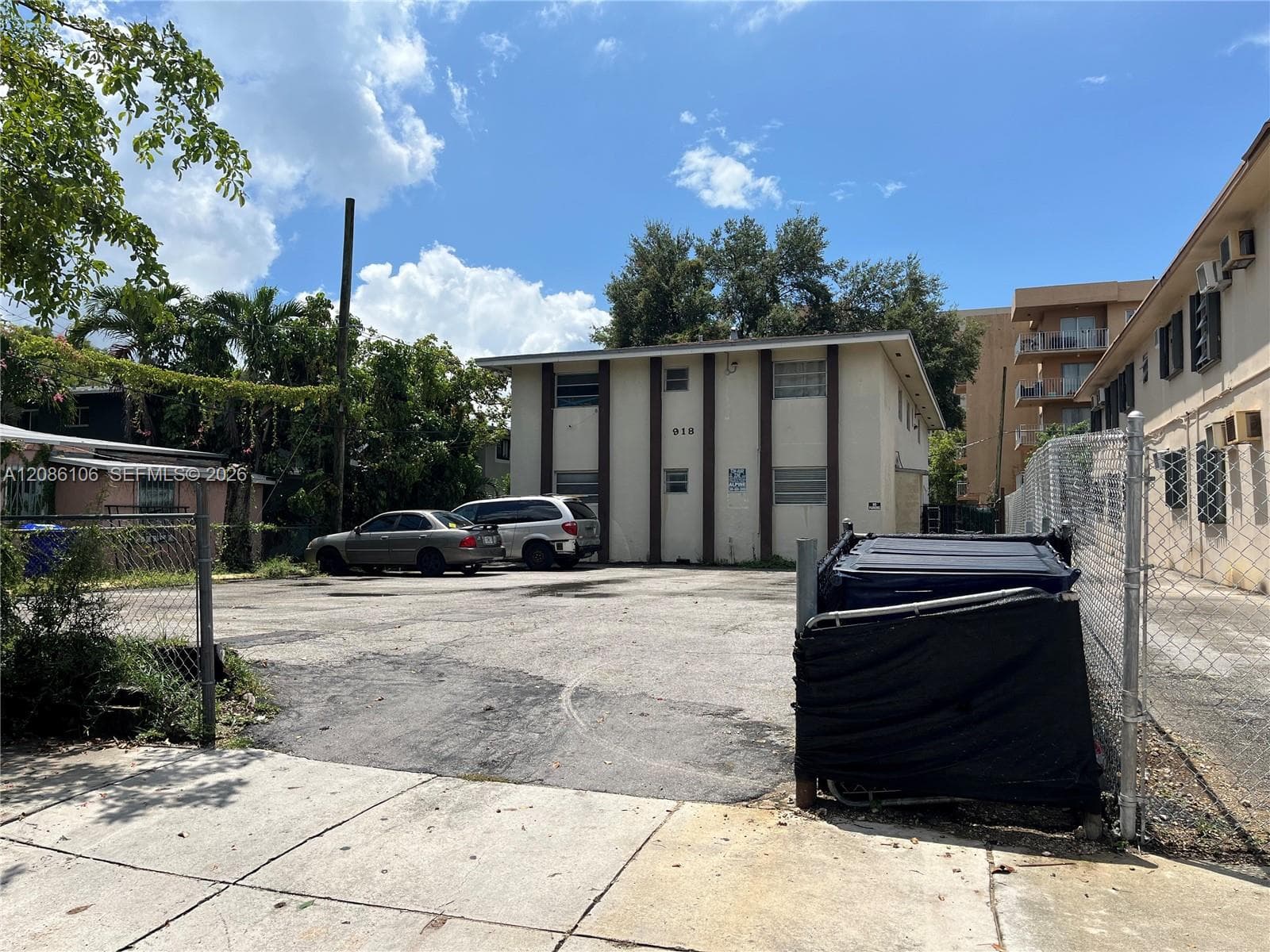 918 NW 5th St, Miami FL 33128