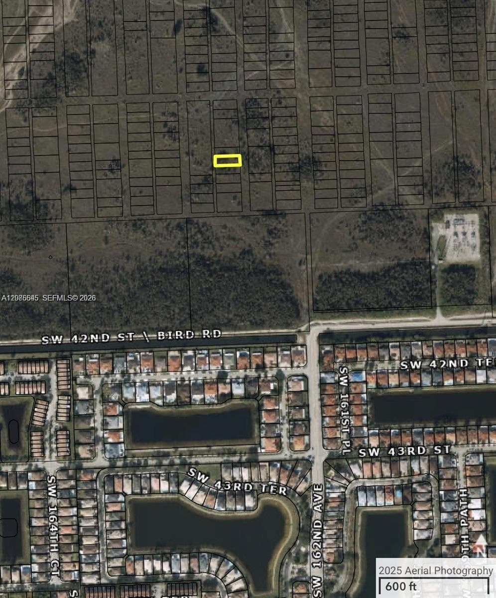 157 AVE SW 40 ST, Miami FL 33185