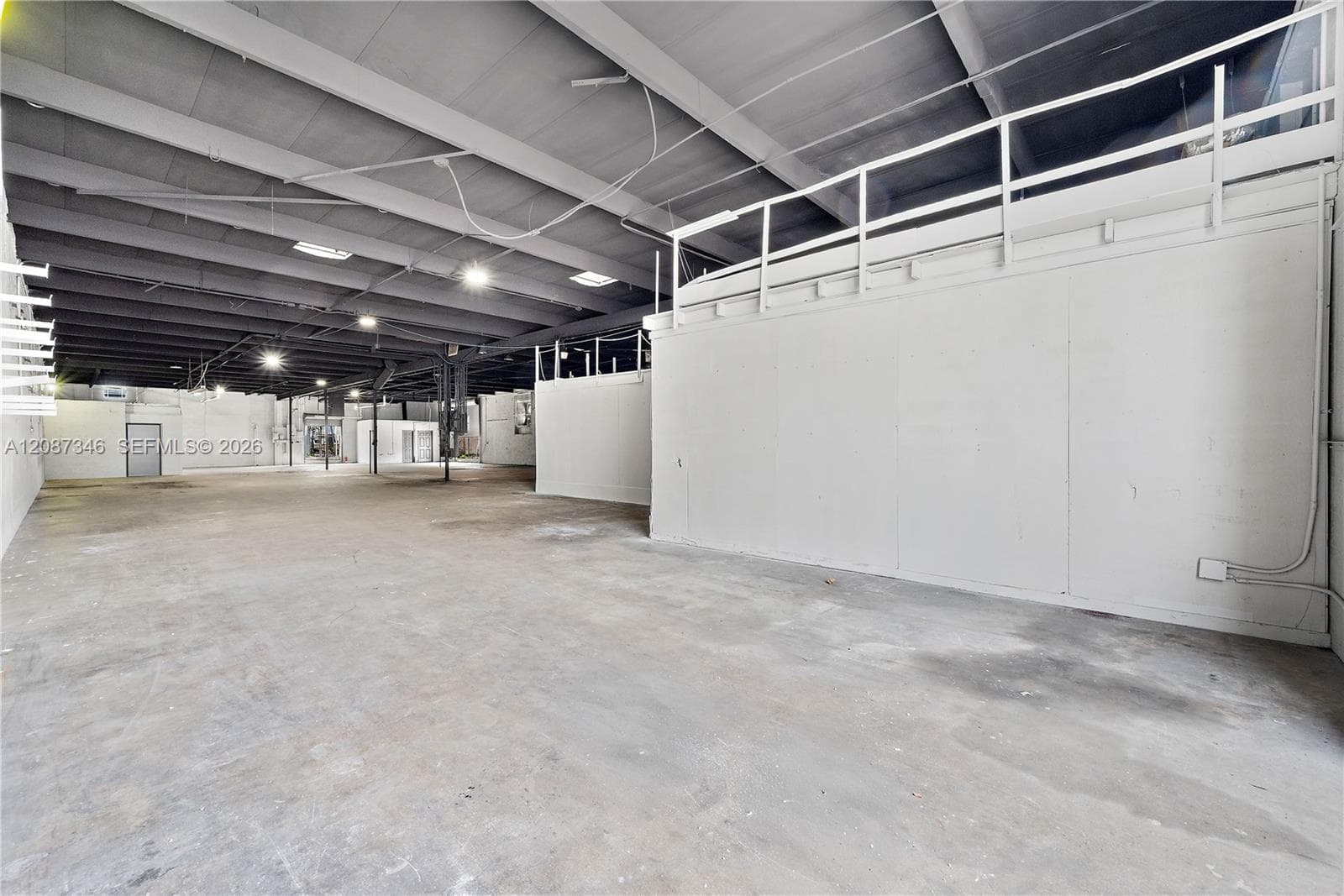 1050 E 24th St, Hialeah FL 33013