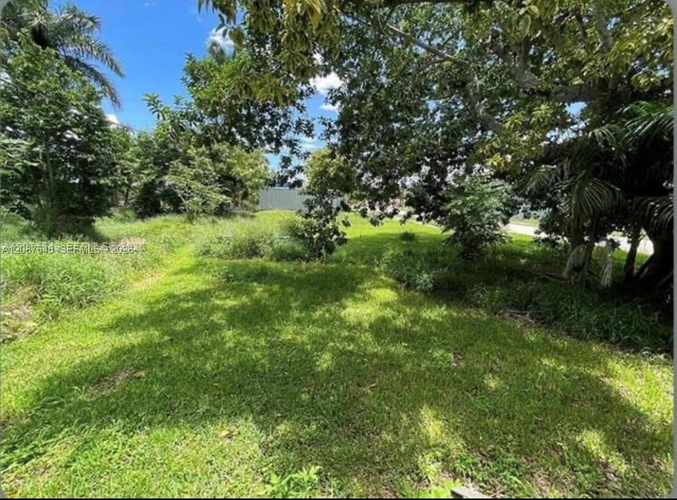 398 Cypress Ave, Pahokee FL 33476