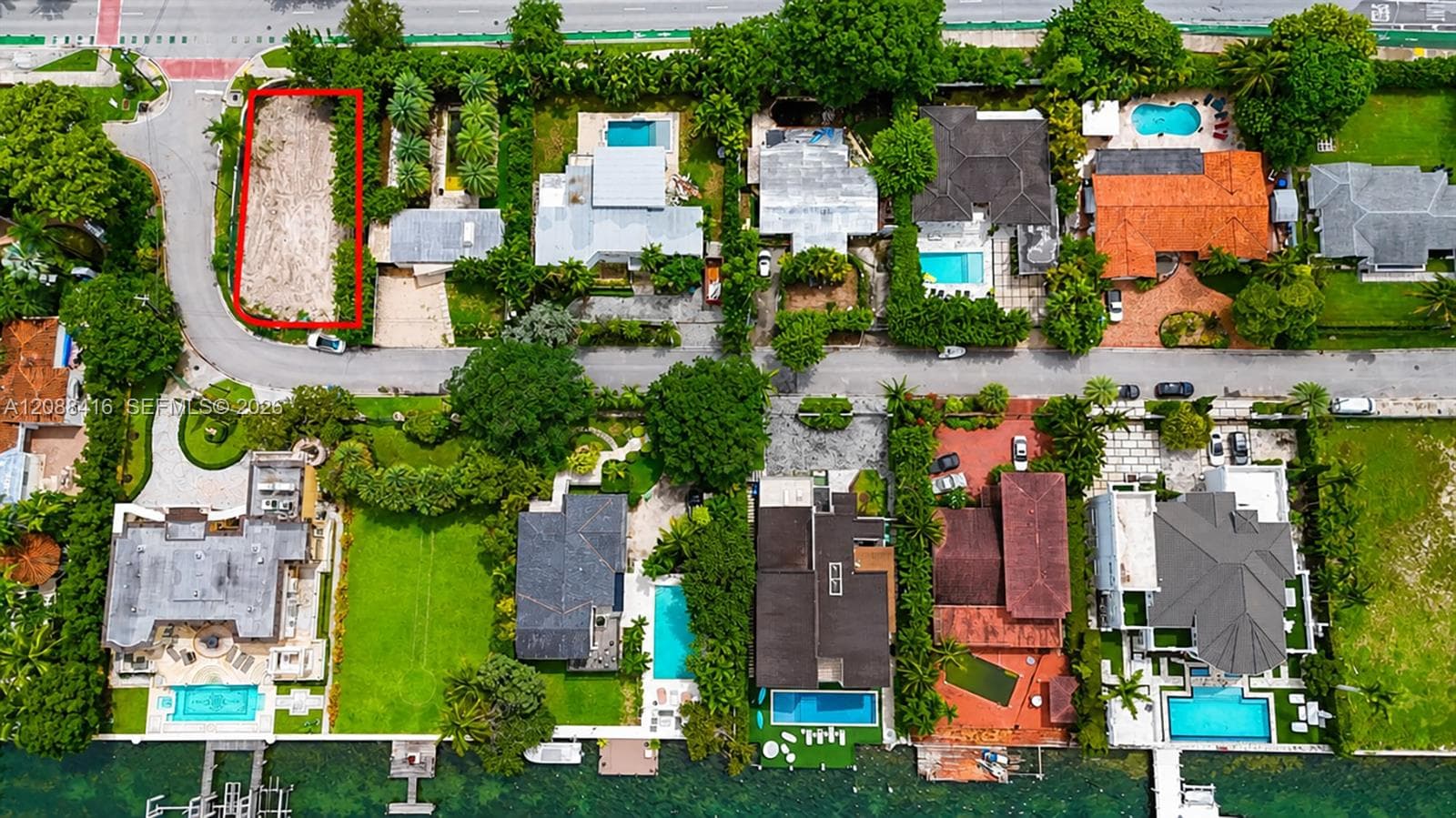 920 N Venetian Dr, Miami FL 33139