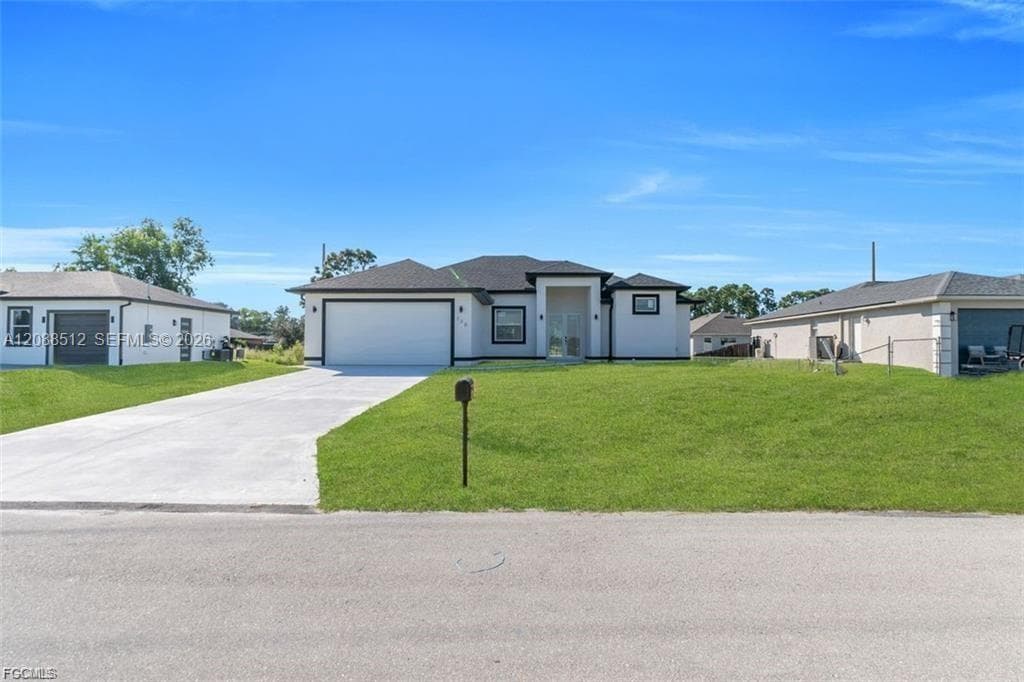 194 Bell Blvd S, Lehigh Acres FL 33974