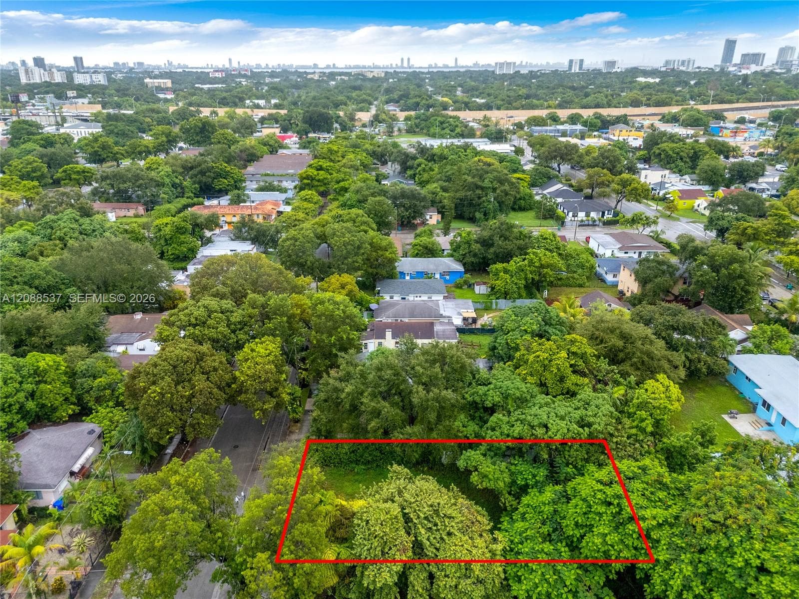 920 NW 51st St, Miami FL 33127