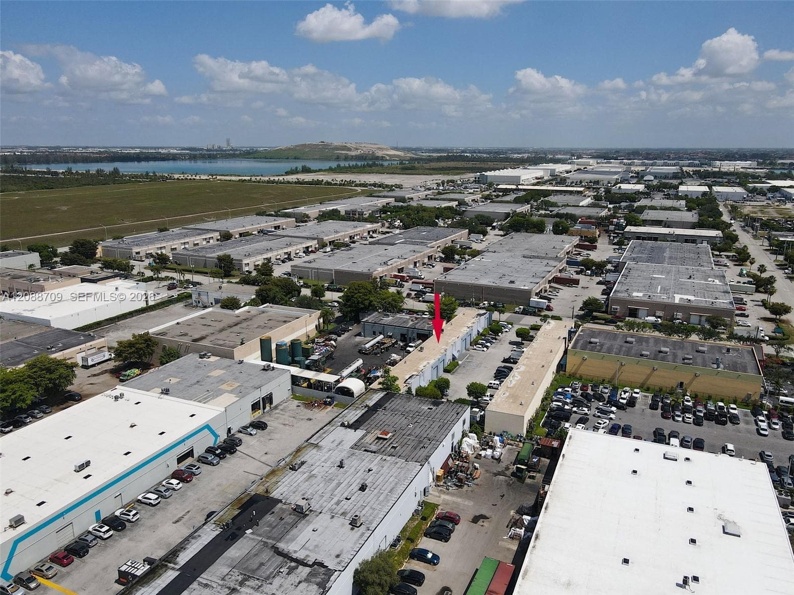 8450 NW 68 ST, Doral FL 33166