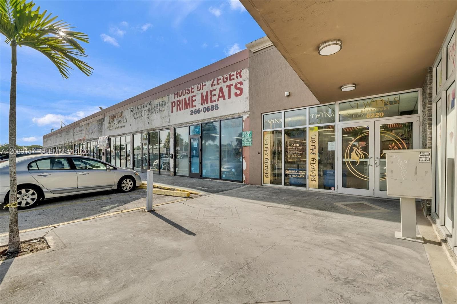 6220 sw 8st, Miami FL 33144