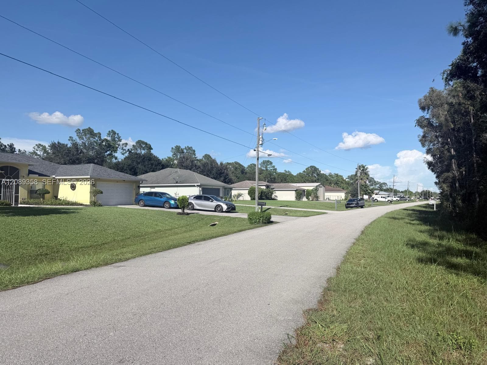179 Ridgemont Dr, Lehigh Acres FL 33972