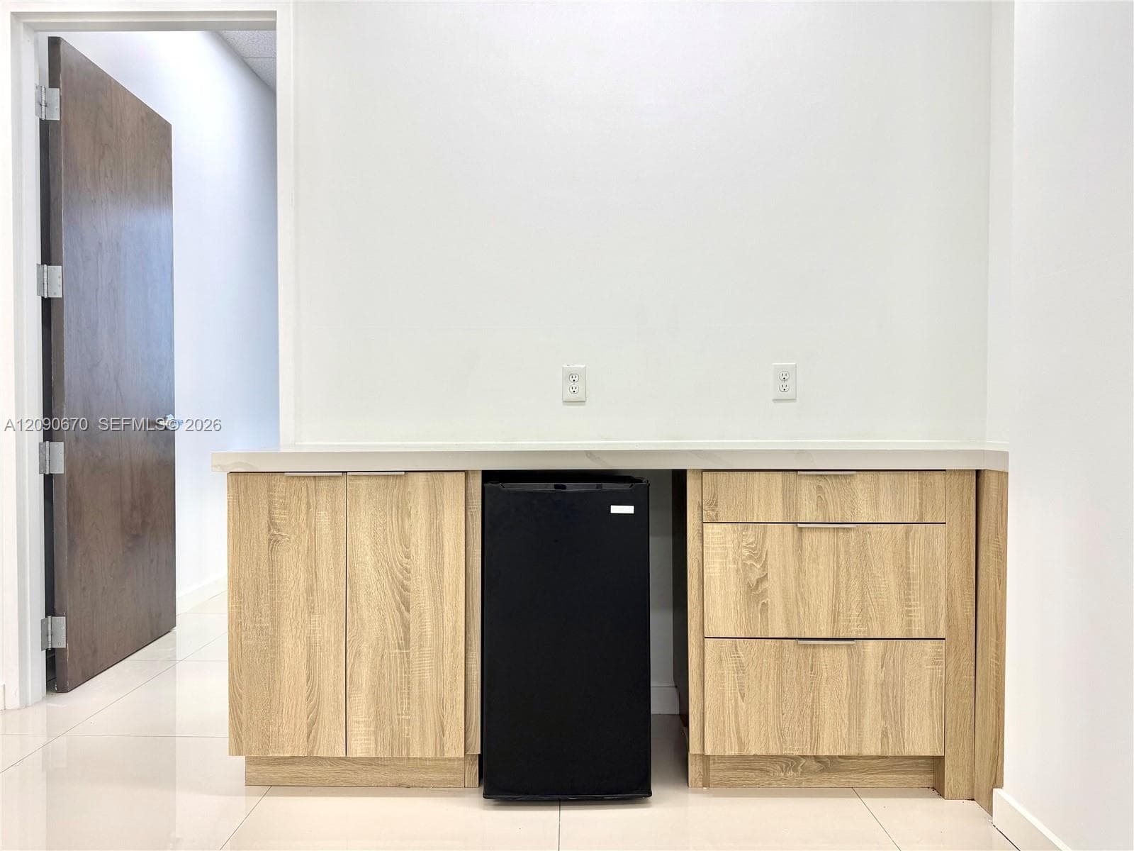 20200 W Dixie Hwy # 1201, Miami FL 33180