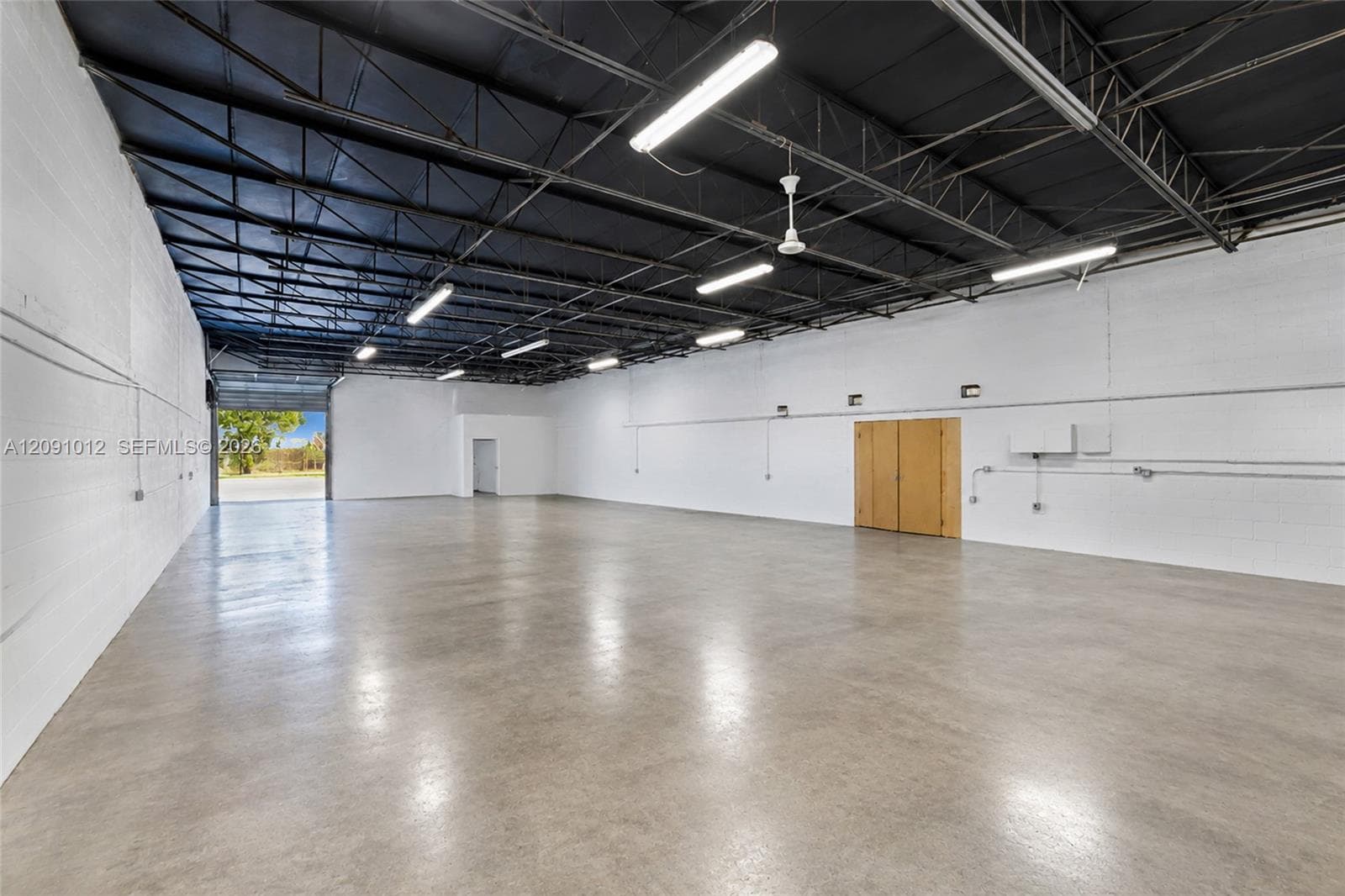 266 W 21st St, Hialeah FL 33010