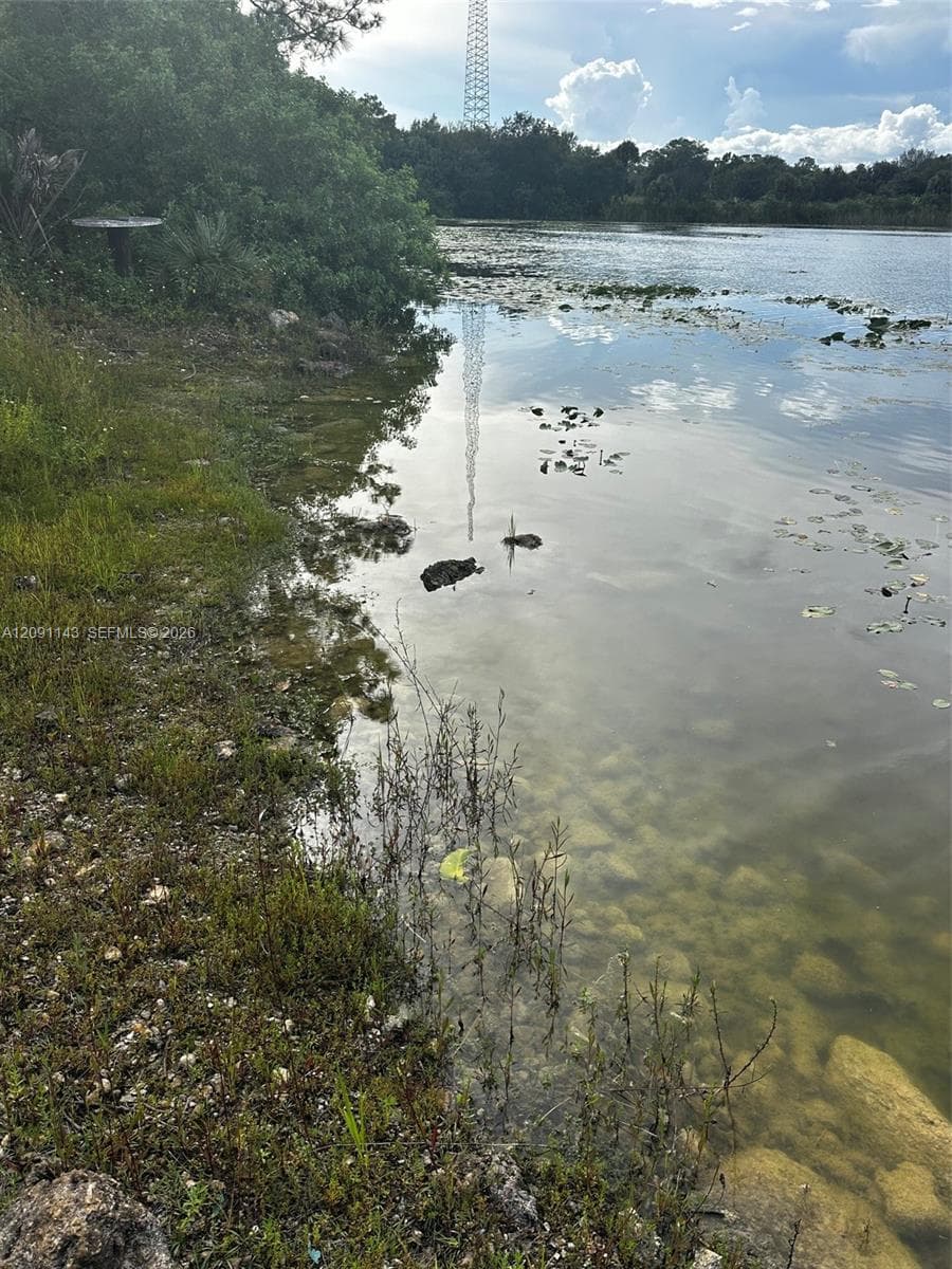 123 Pine Lake Ave, Clewiston FL 33440